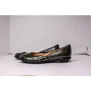 Sofft Shoes Flats Army Green Shiny Leather Lace Detail Size 7M